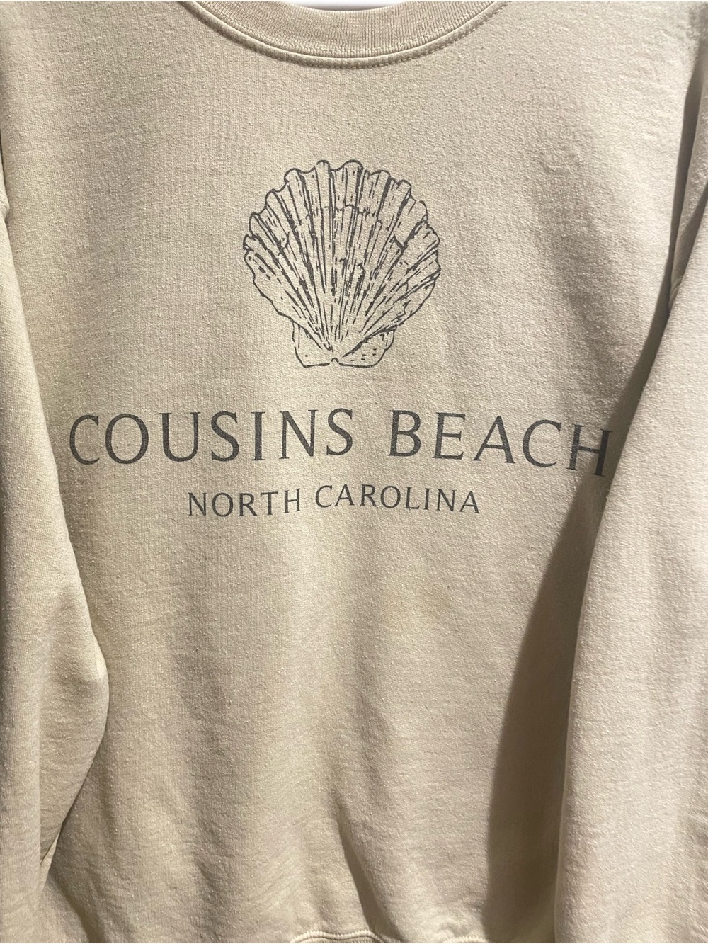 The Summer I Turned Pretty Cousins Beach Crewneck Liam Lore Mens L Cream - Picture 4 of 7